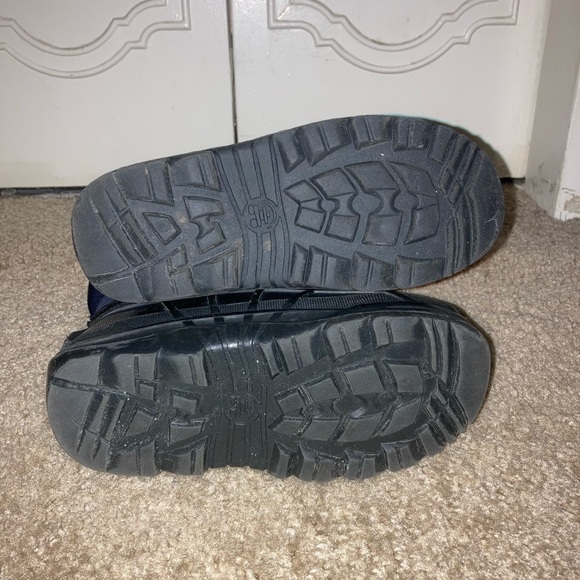 Kamik snow boots with removable liner - Picture 6 of 8